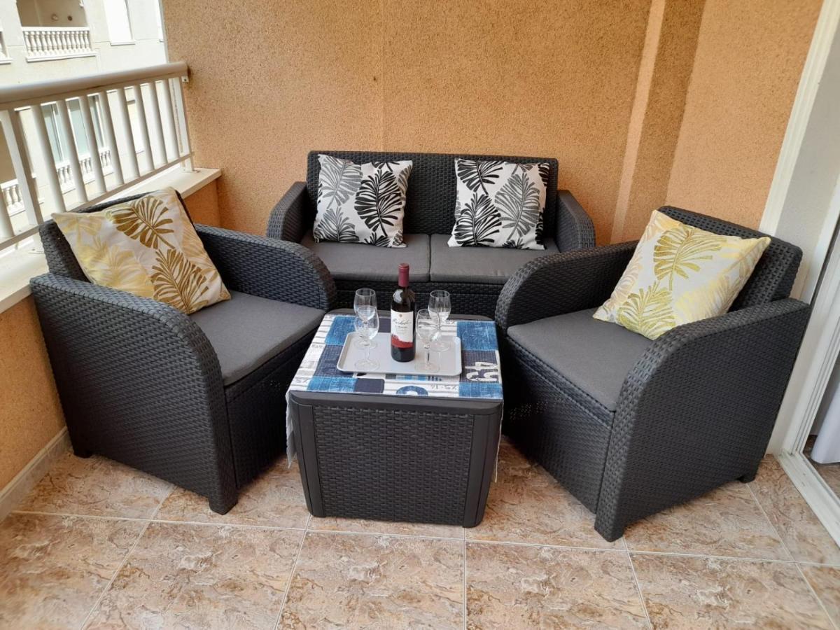 Luxury 2 Bedrooms Apartment With A Garage Torrevieja Exterior foto
